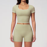 Wholesale Women's Sweat-Wicking Activewear Set